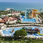 Bellis Deluxe & Heated For Winter Aqua Park Μπέλεκ