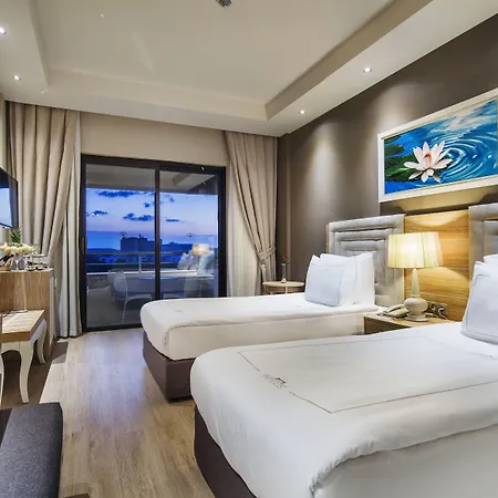 Bellis Deluxe & Heated For Winter Aqua Park 5*