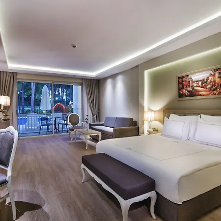 Bellis Deluxe & Heated For Winter Aqua Park Hotel