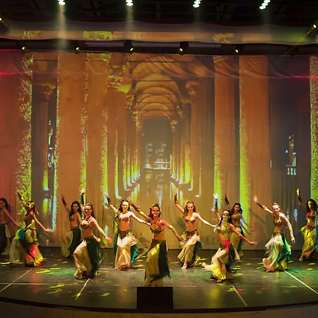 Hotel Bellis Deluxe & Heated For Winter Aqua Park