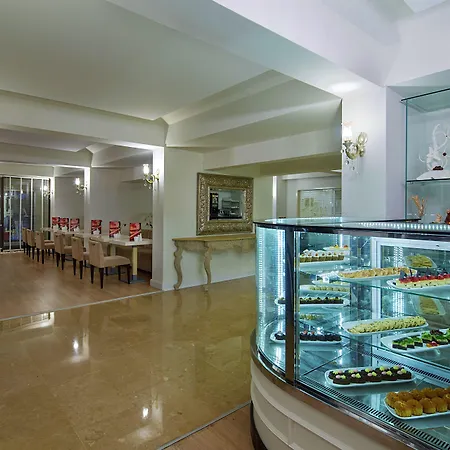 Bellis Deluxe & Heated For Winter Aqua Park Hotel