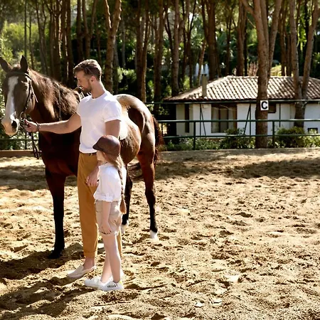 Bellis Deluxe & Heated For Winter Aqua Park