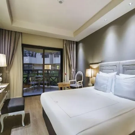 Hotel Bellis Deluxe & Heated For Winter Aqua Park 5*