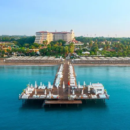 Ξενοδοχείο Bellis Deluxe & Heated For Winter Aqua Park