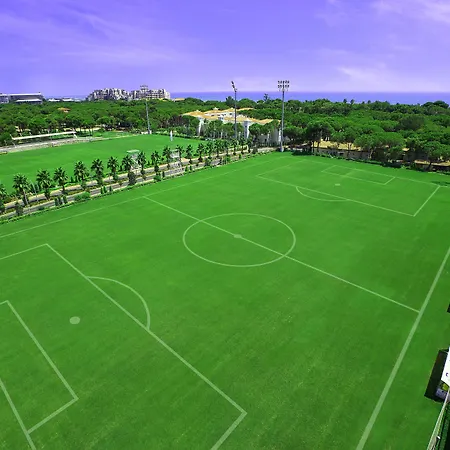 Bellis Deluxe & Heated For Winter Aqua Park Отель