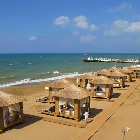 Bellis Deluxe & Heated For Winter Aqua Park Отель