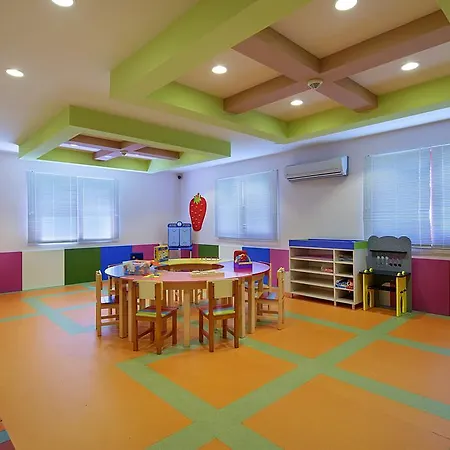 Bellis Deluxe & Heated For Winter Aqua Park Hotel