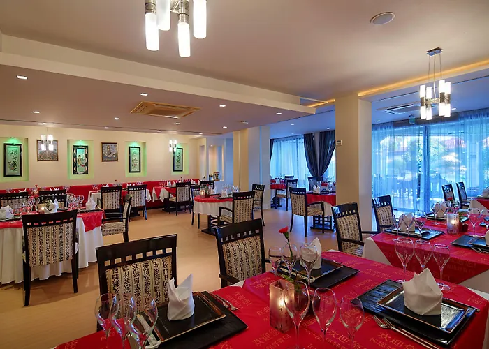 Bellis Deluxe & Heated For Winter Aqua Park Hotel