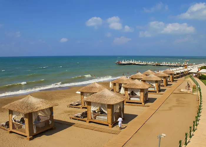 Bellis Deluxe & Heated For Winter Aqua Park Hotel