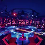 Hotel Bellis Deluxe & Heated For Winter Aqua Park